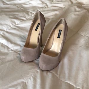 Shoemint lilac pumps with silver accent